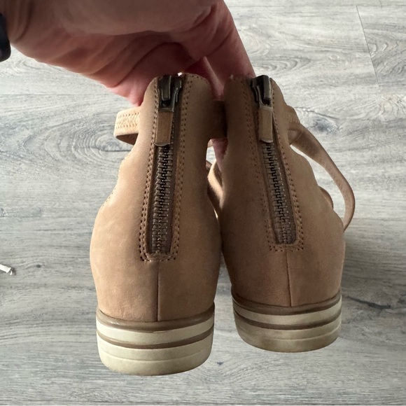 Eileen Fisher Skill Platform Strappy Sandals